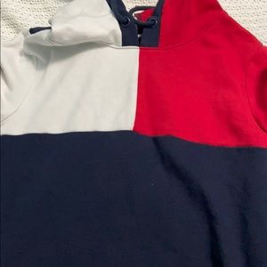 tommy hilfinger sweatshirt